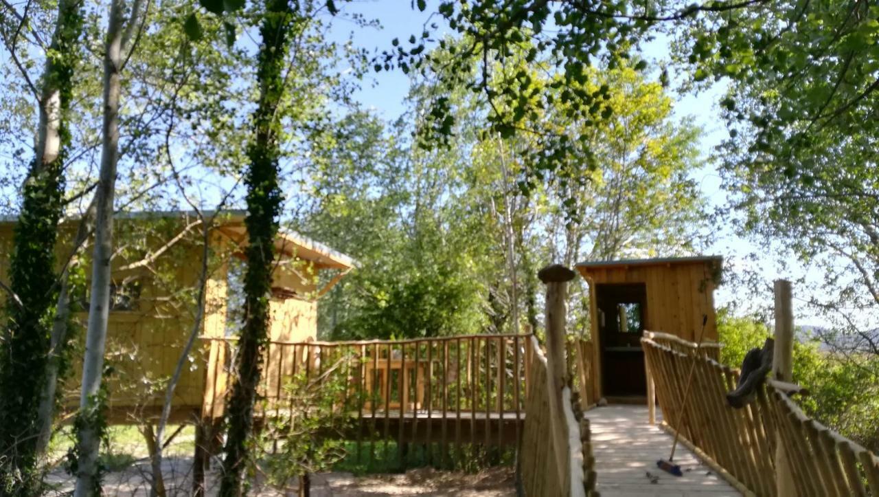 La Cabane Perchee Villelaure 外观 照片