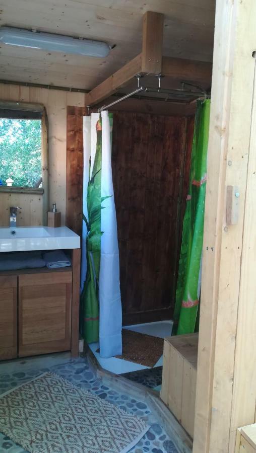 La Cabane Perchee Villelaure 外观 照片